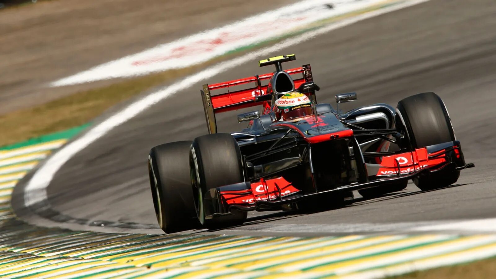 MCLAREN f1 2012. Макларен 2012 ф1. Макларен формула 1 2012. Болид MCLAREN 2012.