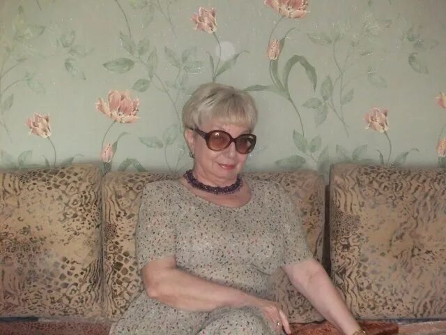 бабы в годах. бабушки ищут парней. старухи для встреч. бабушки ищут парней. женщина 68 лет.