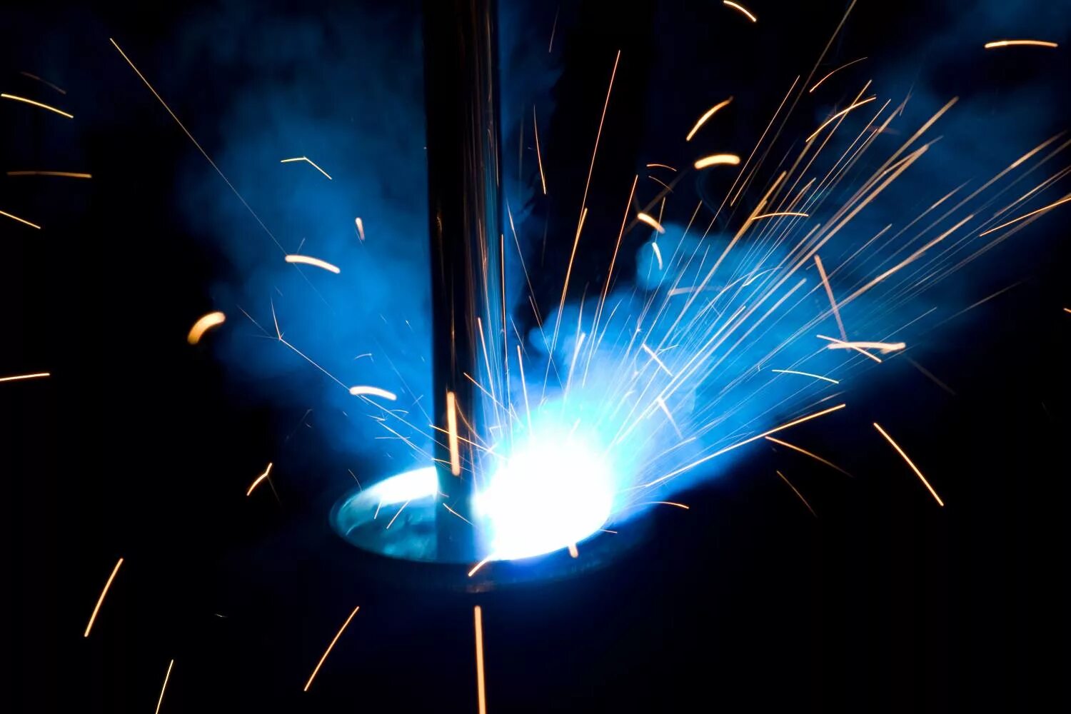 Ацетилен презентация. Газовая сварка водород. Для сварки металлов используют реакцию горения водорода. Газокислородная сварка. Газ для сварки и резки металла.