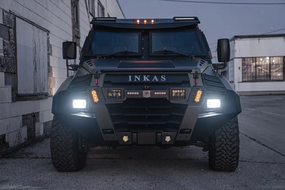 Terradyne gurkha rpv civilian edition. заряженные бронированный. джип knight xv. хаммер h2 джип. Terradyne gurkha.