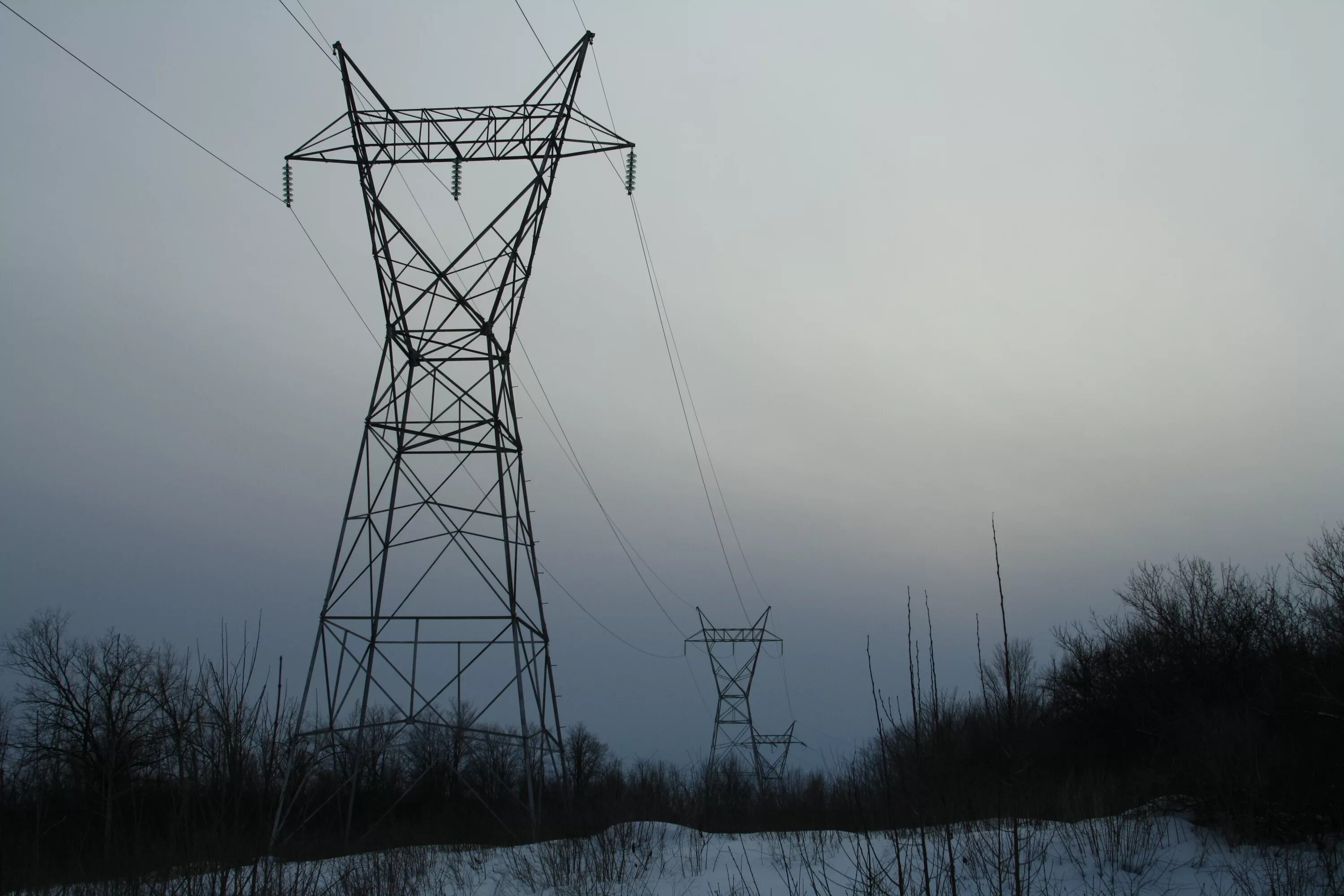 High voltage power. Фермовая опора ЛЭП. Электрические столбы. Высоковольтные столбы. Опоры линий электропередач.