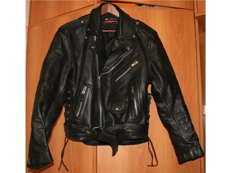 Авито мужские куртки б у. Косуха first Classic Leather. Косуха Фирст мужская. Косуха first Classic Leather XS. First since 1990 Special Leather косуха.