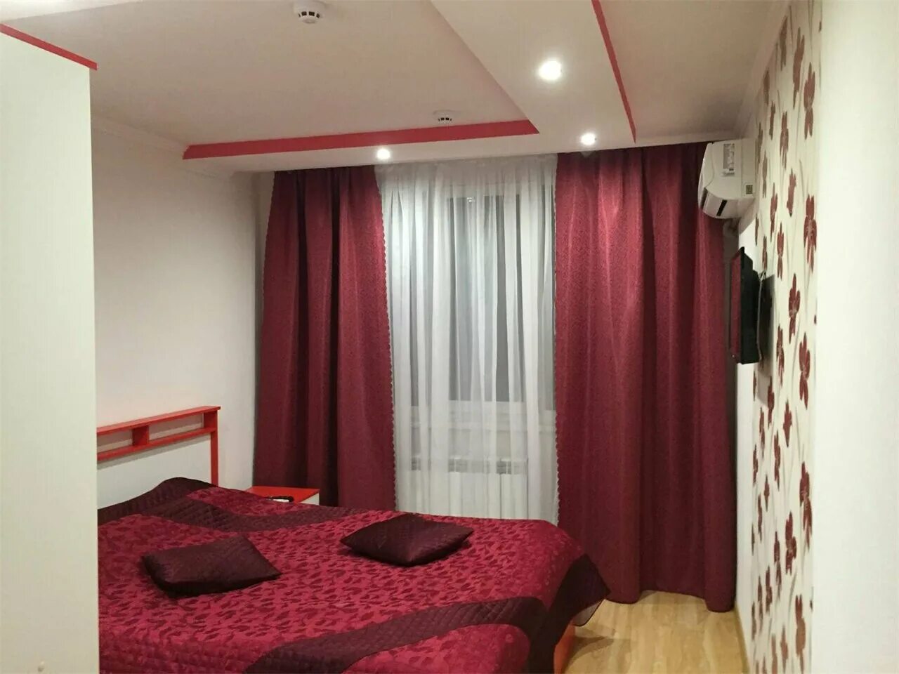 гостиница уют каменск-шахтинский ворошилова. гостиница уют каменск шахтинский. мини отель уют каменск-шахтинский. каменск шахтинский карла маркса 12 гостиница. мини отель теремок каменск-шахтинский.