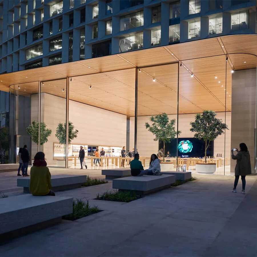 Apple store 2022. Магазины электроники в москве эпл. Магазин apple store в москве. Магазин apple в иллинойсе. Магазин apple store в москве.