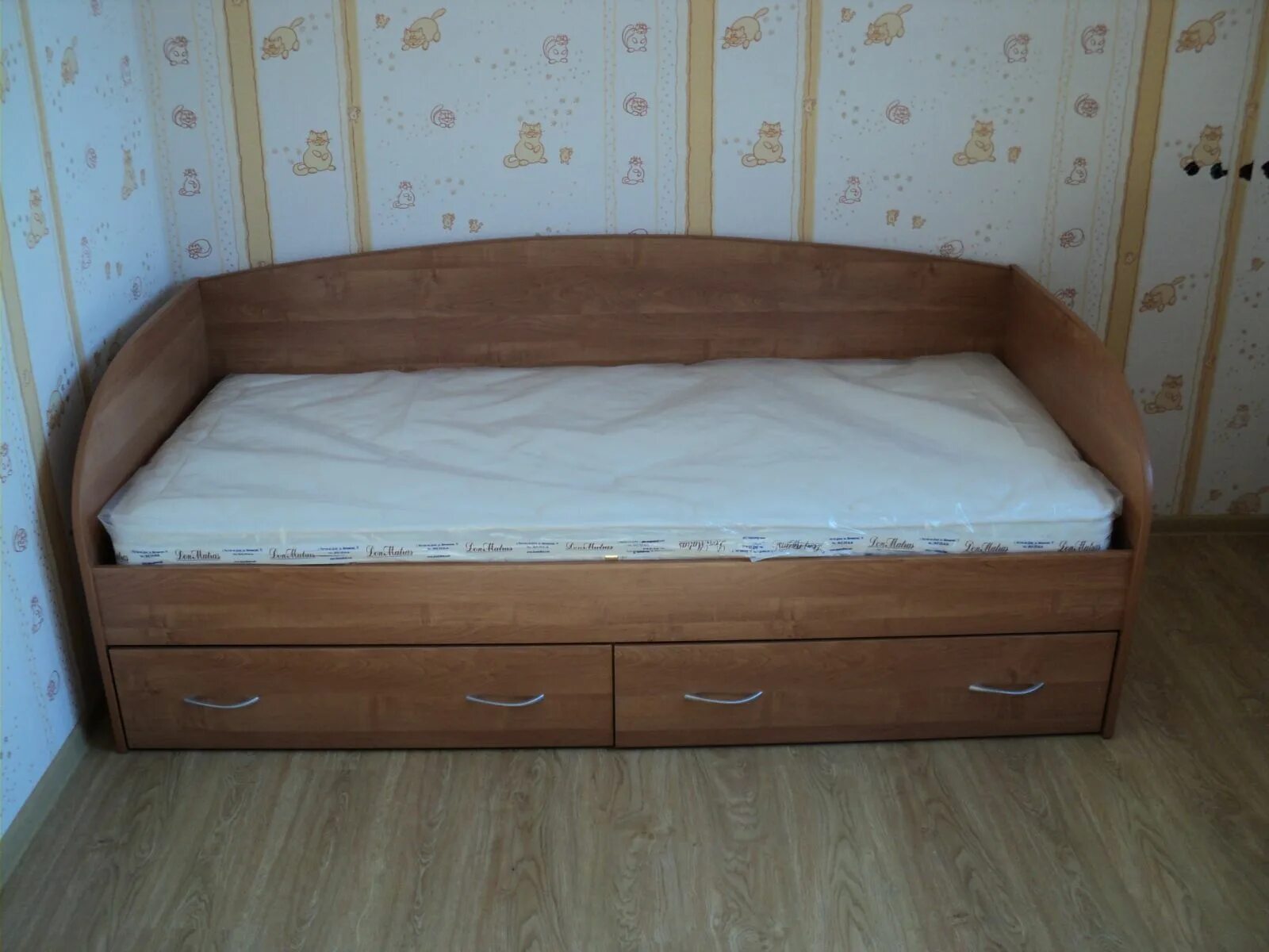 Кровать Атлантида. Кровать Атлантида детская. Детская кровать б/у. Кровать подростковая б/у.