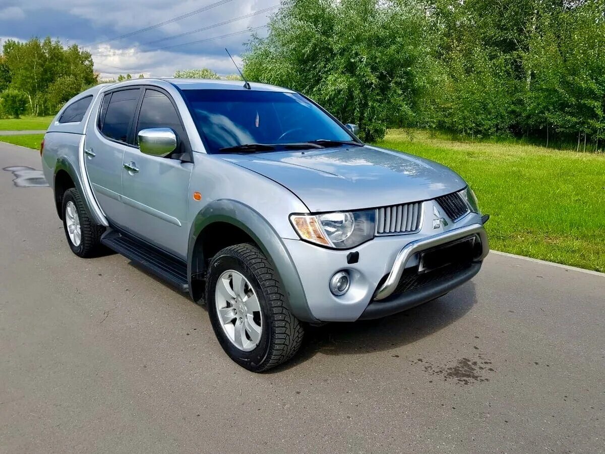 Митсубиси с пробегом в краснодарском крае. Mitsubishi l200 iv. митсубиси л200 серебристый. mitsubishi l200 2008 года. л200 12 года.