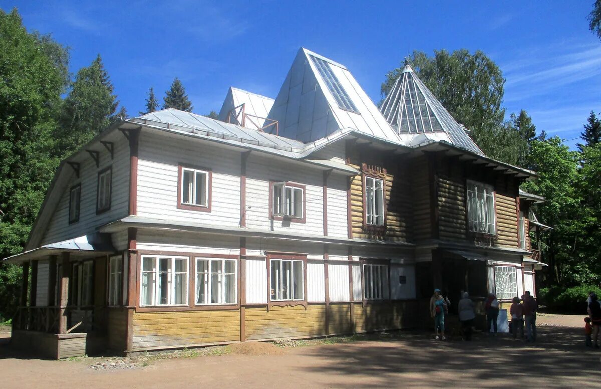 Абрамцево усадьба пенаты. Усадьба пенаты в репино. Дача репина пенаты. Усадьба пенаты в репино. Пенаты дома.