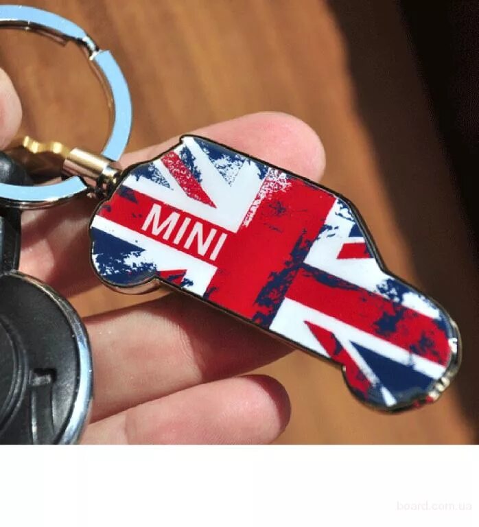 Купить мини брелок. Mini Cooper Keychain. Брелок Mini Cooper Bulldog. Брелок оригинал. Mini Cooper брелок лента.