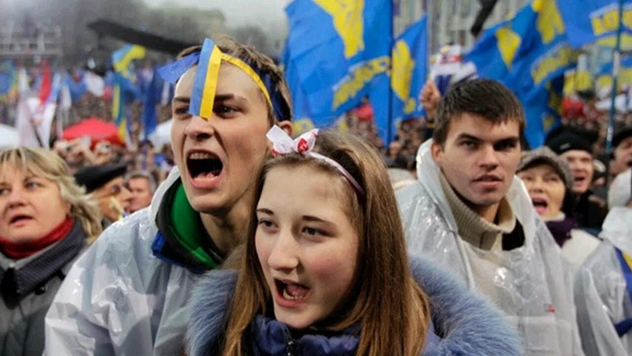 Ukrainian people. Украинская молодежь. Студенты на Майдане. Украинцы люди. Украинцы плачут.