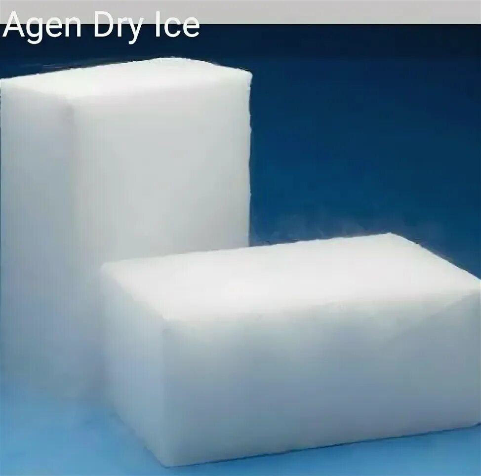 Айс эс. Сухой лед. Сухой лед для переноски. Охлаждение деталей сухим льдом. Сухой лед на белом фоне.
