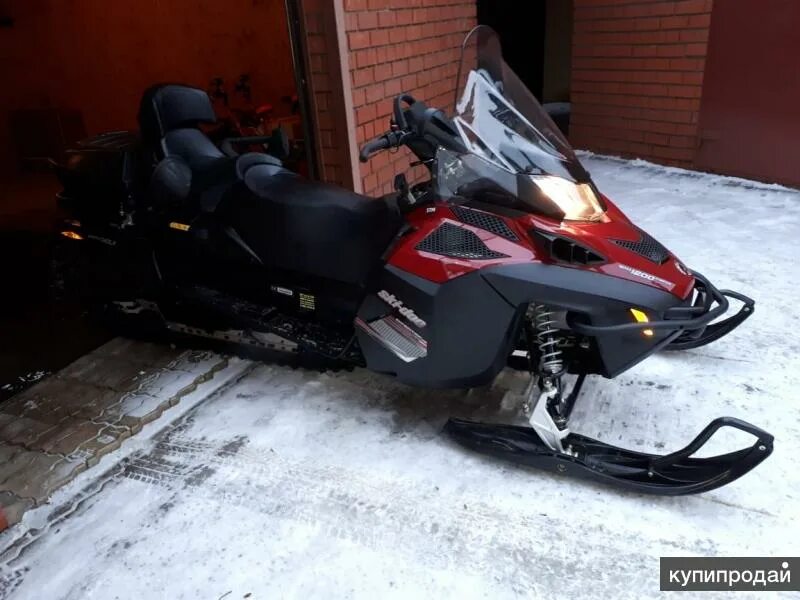 Купить снегоход брп 1200. Снегоход BRP 1200 Expedition. Ski Doo Expedition 1200. Снегоход BRP Ski-Doo Renegade 1200. BRP Expedition 1200 se.