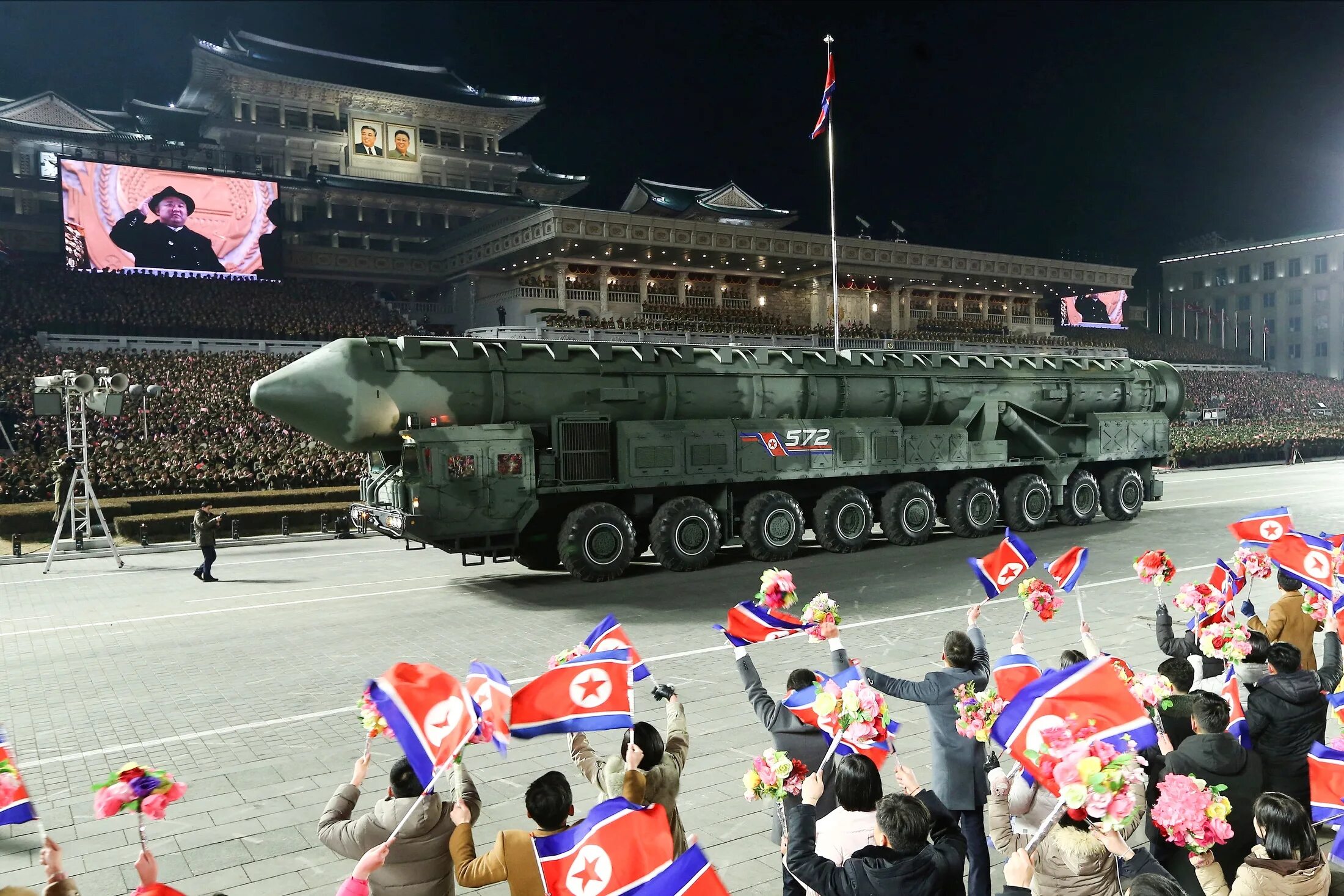 Корея оружие россии. Парад КНДР 2023. Военный парад в Северной Корее 2023. Парад в Северной Корее 2022. Парад в Пхеньяне 2023.