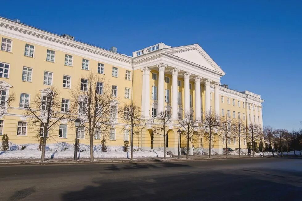 казанский химический институт им бутлерова. кфу химический институт имени бутлерова здание. литературный институт имени а м горького. литературный институт им горького москва. бутлерова.