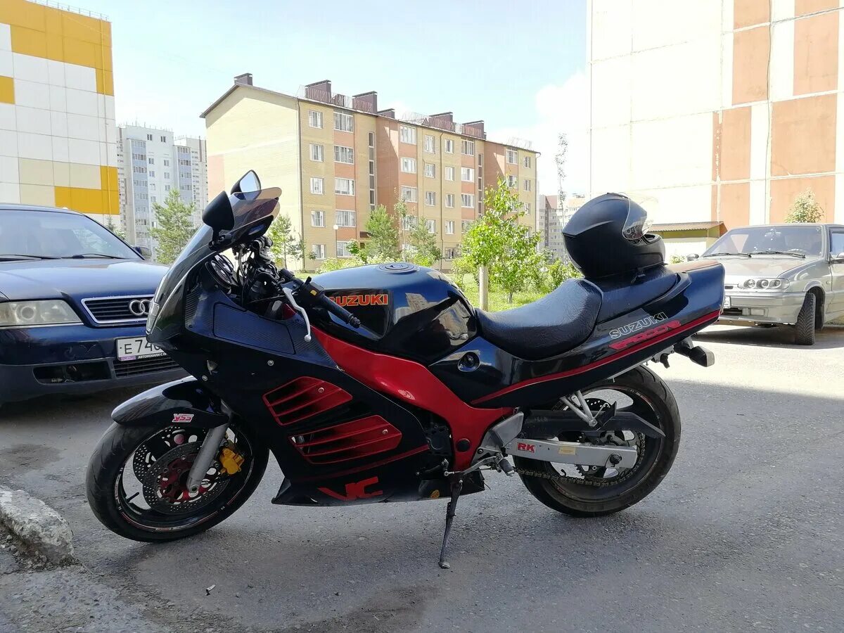 Российская 400 1. Suzuki RF 400 черный. Suzuki rf400 1994. Suzuki rf400rv Black. Suzuki RF 600 R.