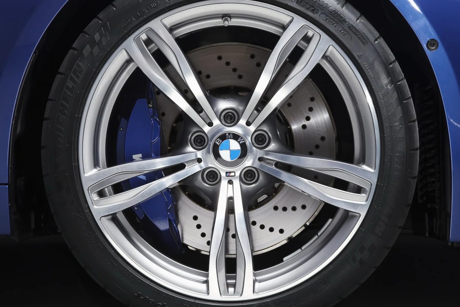 BMW m5 f10 Wheels. BMW m5 f10 2012. Диски BMW m5 f10. BMW m5 f10 колеса. Диски на м5