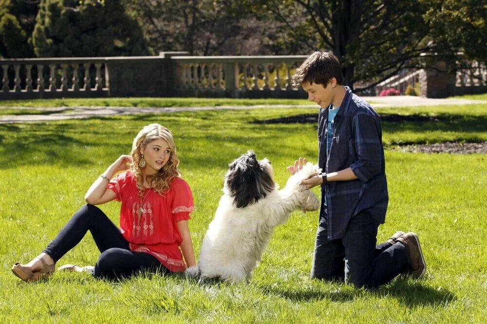 девушка заклятого друга. девушка дарит подарок. подруги ссорятся. истинная любовь дорама 2021. девушка заклятого друга.