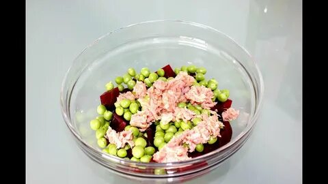 Салат с тунцом и горошком