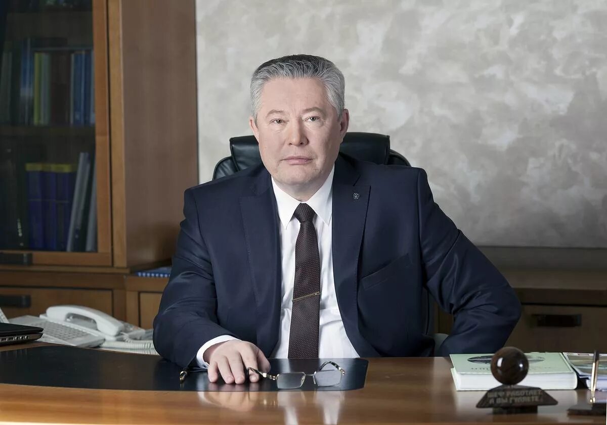 директор бывшего завода. фгуп опытный завод новосибирск. павел кузнецов директор завода. директор бывшего завода. директор тяжстанкогидропресс.