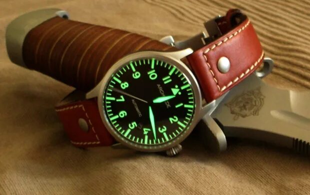 Часы советских летчиков. Часы пилота наручные. Часы летчиков СССР. Часы для летчиков стильные. Часы военного летчика