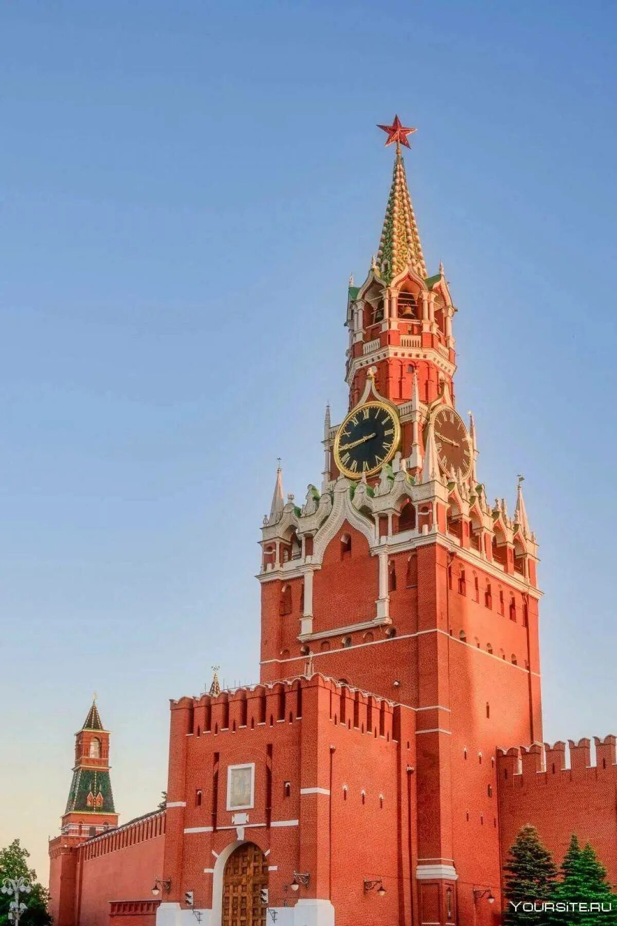 Здания и башни кремля. Спасская (фроловская) башня. спасская башня кремля. красная площадь спасская башня. спасской башне московского кремля.