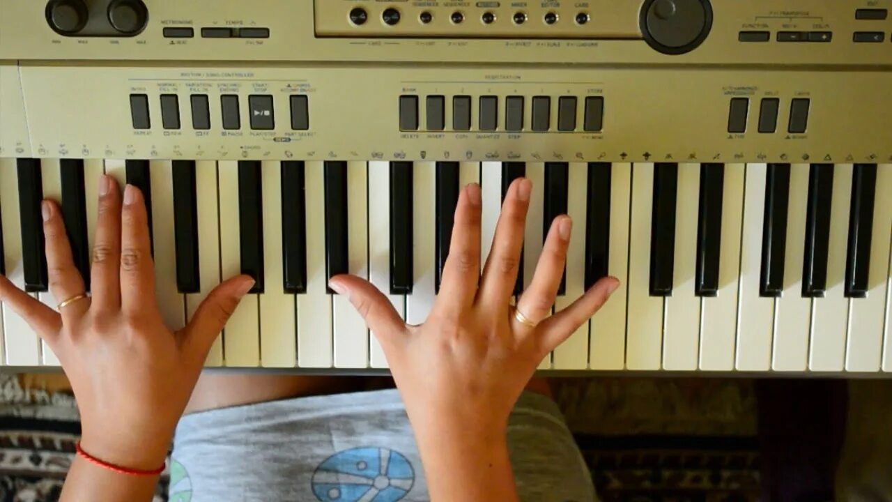 Синтезатор "smart piano". Школа игры на синтезаторе. Yamaha psr-e473. Курс игры на синтезаторе. Игра на синтезаторе.