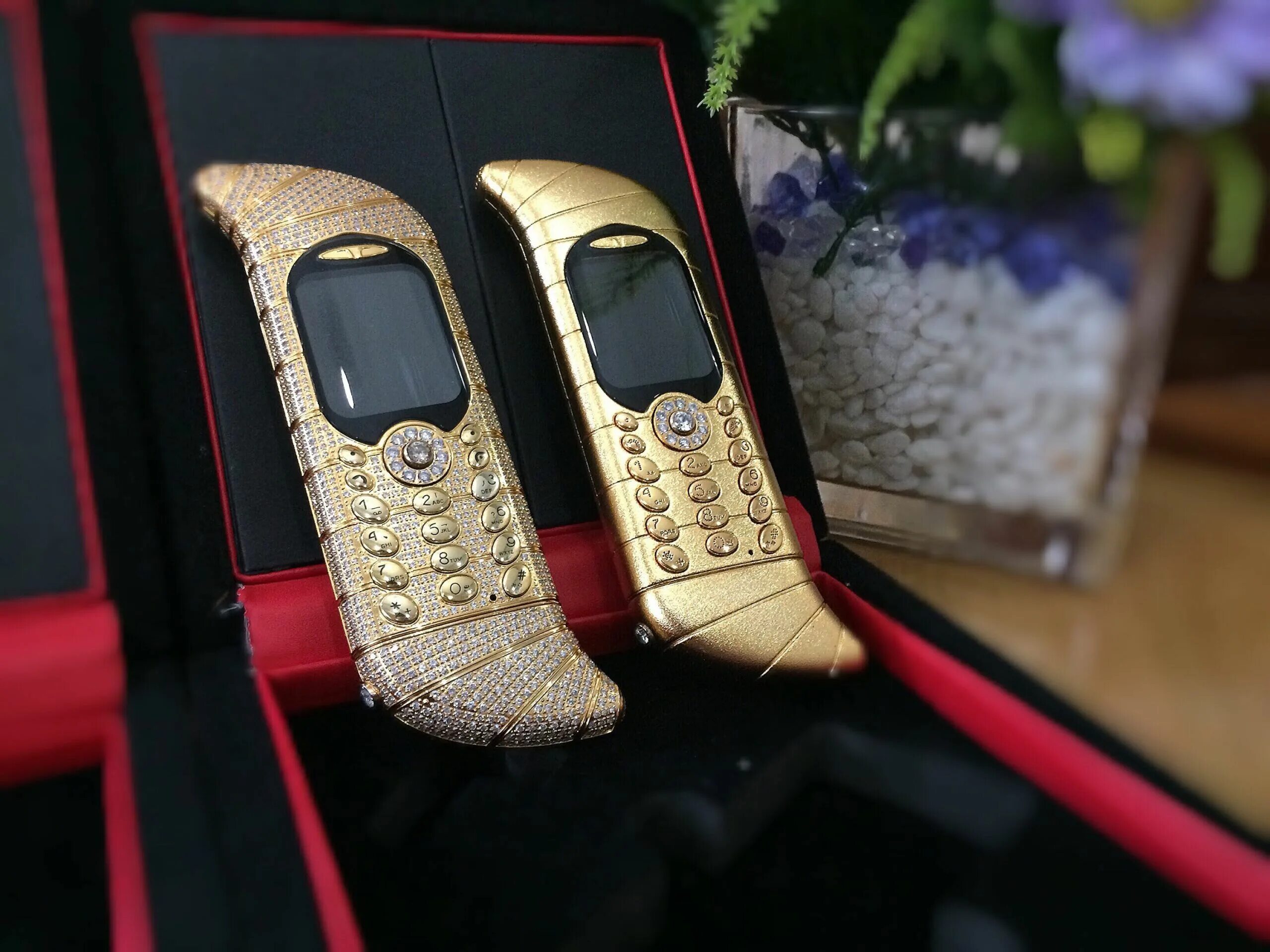 Vertu GOLDVISH. GOLDVISH le million – $ 1,3 млн. Телефон GOLDVISH le million. GOLDVISH Eclipse.