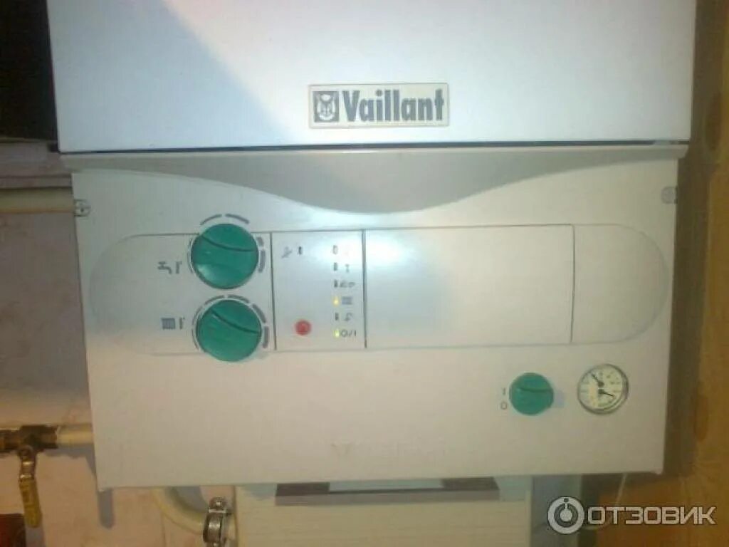 Vaillant turbotec pro 242 3 3 r2. Котел vaillant vuw int 2422-3. газовый котёл vaillant 2006 года. котёл vaillant turbotec pro vuw 2423-3. газовый котел vaillant turbo max 242 клапан.