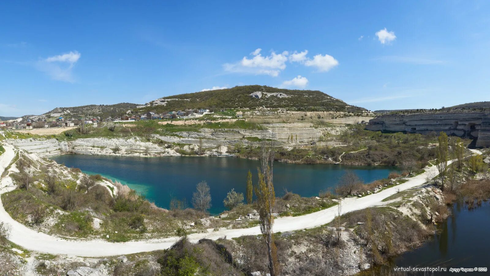 Город севастополь мекензиевы горы панорама. Бассейн в инкермане севастополь. Бассейн в инкермане севастополь. Инкерман крым пляж. Бассейн в инкермане севастополь.