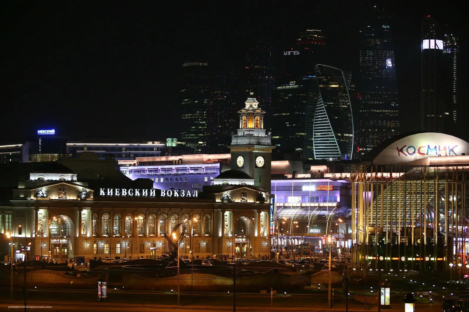 Киевская площадь Москва. Киевский вокзал, Москва, площадь Киевского вокзала, 1. Площадь Киевского вокзала 2018г. Площадь Киевского вокзала 2 Москва. Киевский вокзал телефон