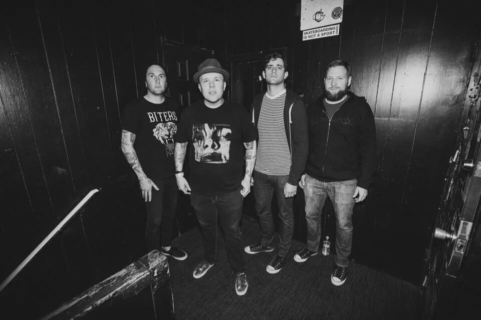 So long live. Атарис группа. so long, astoria the ataris. панк ночью. so long astoria альбом.