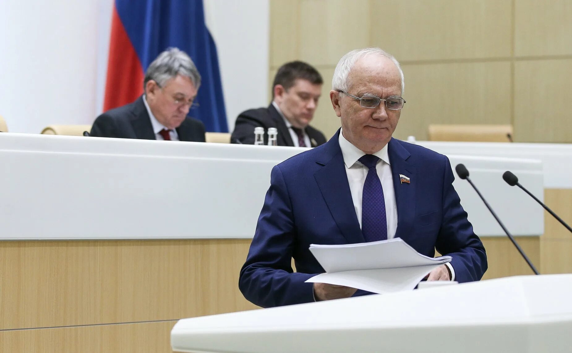 Мария захарова в форме дипломата. Дипломатическая академия мид рф внутри. Сотрудники мид рф. Сотрудники мида в мр=оскве. Конференция политиков.