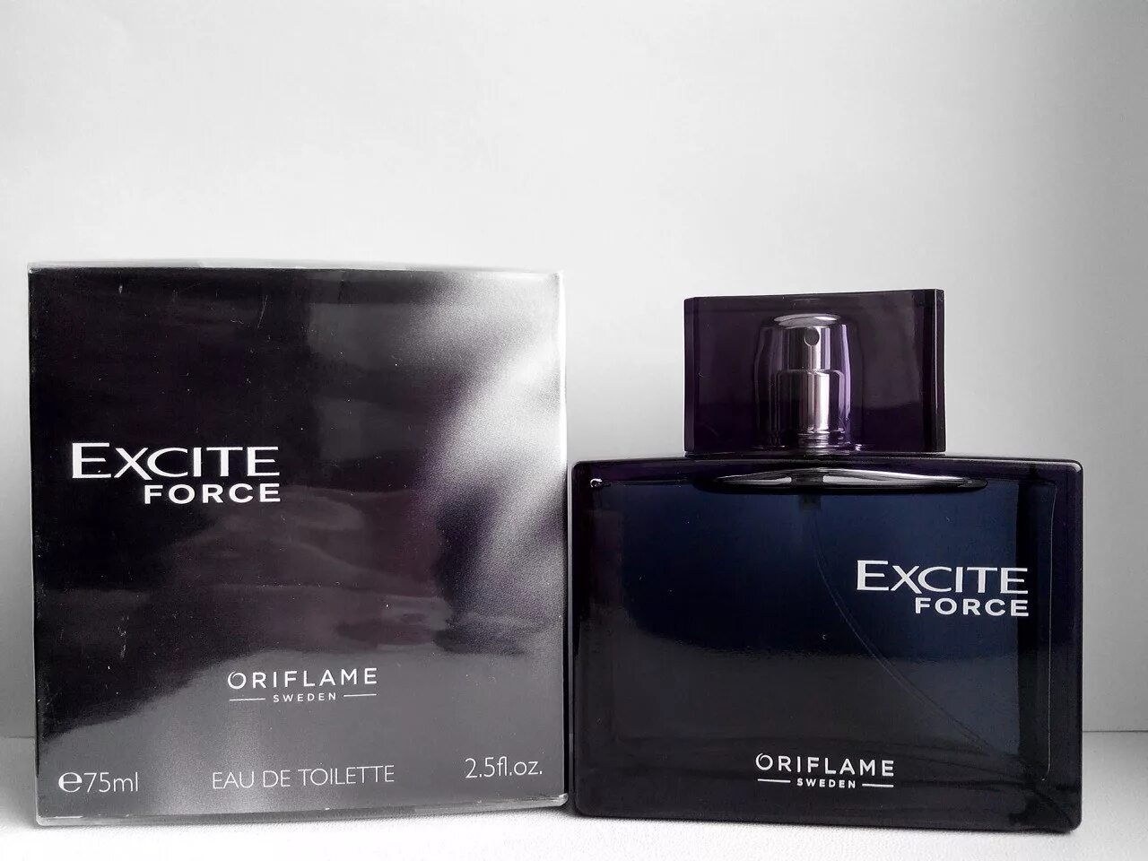 Excite вода. Туалетная вода Oriflame excite Force. Мужская туалетная вода excite Force Oriflame. Туалетная вода excite Force Орифлейм. Духи Орифлейм мужские excite Force.