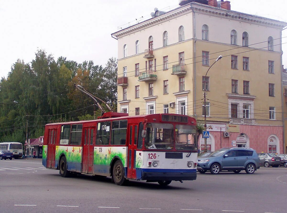 Троллейбус 7. Троллейбус 7 березники. Троллейбусы в березниках. Зиу 682г-017. Березняки троллейбус.