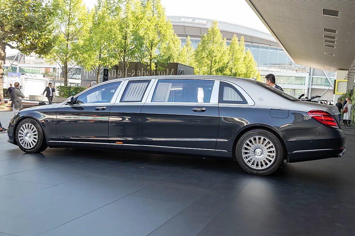 Mercedes Maybach Pullman 2021. Maybach s650 Pullman. Mercedes Maybach s650. Мерседес Майбах с650 Пульман. Удлиненный мерседес