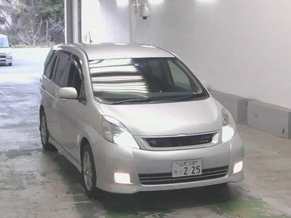 Тойота исис год выпуска. Тойота isis 2013. Тойота исис год выпуска. Toyota isis platana черный. Toyota isis 1g2.