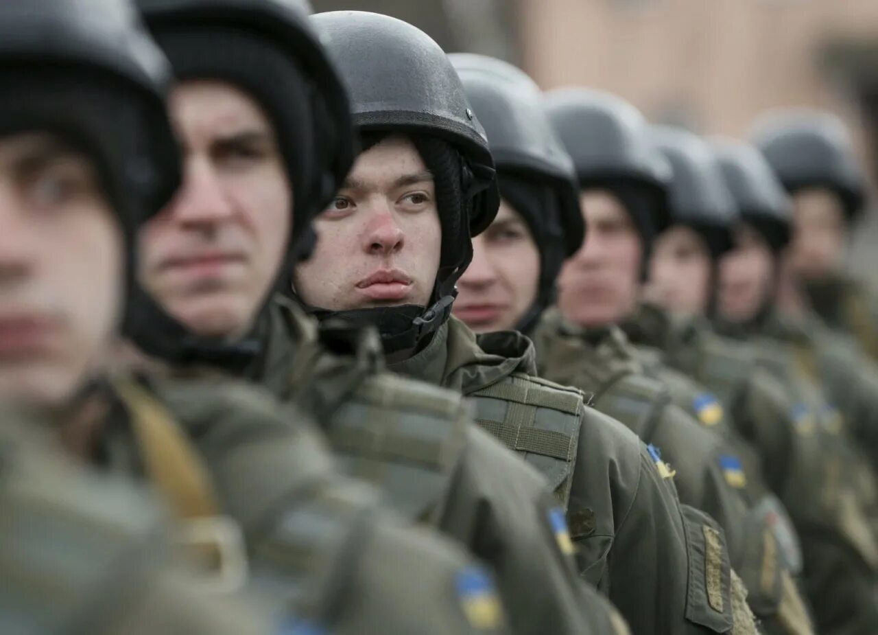 Мобилизация войск. Армия мобилизация. Мобилизованные российские войска на Украине.
