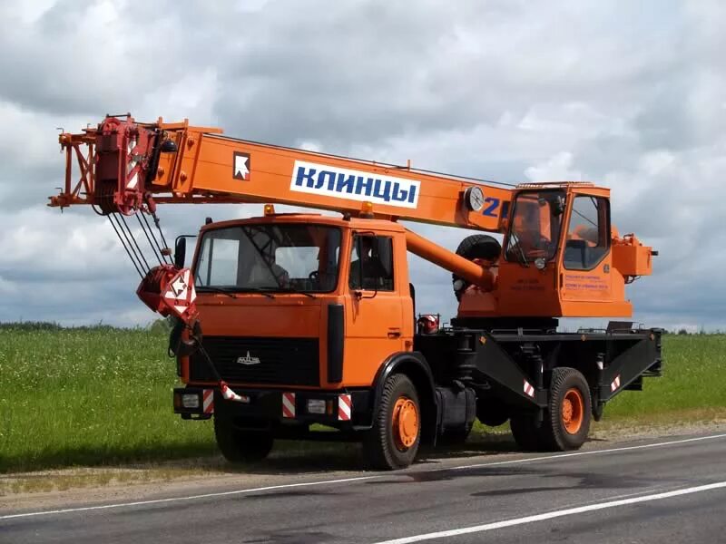 Автокран клинцы маз. Автокран клинцы маз. Клинцы кс-55713-6к. Кс 55713-6к галичанин. Автокраном маз кс 55713-6к.