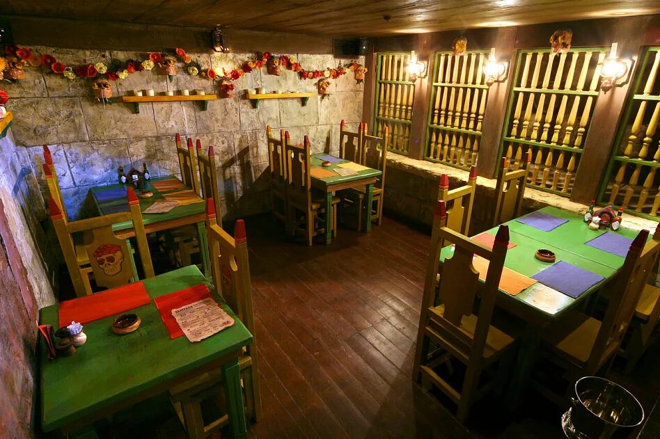 Панчо пицца селигерская. Панчо вилья октябрьская. Мексиканский ресторан на октябрьской панчо вилла. Панчо ресторан москва. Панчо ресторан москва.