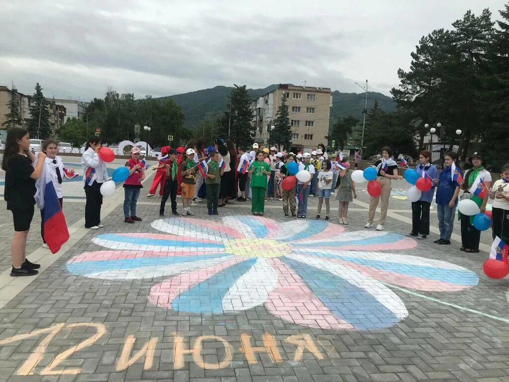 Лагерь посвященный году семьи. Карачаевск. Мероприятие на день КЧР. Досуговая площадка. День дружбы в лагере.