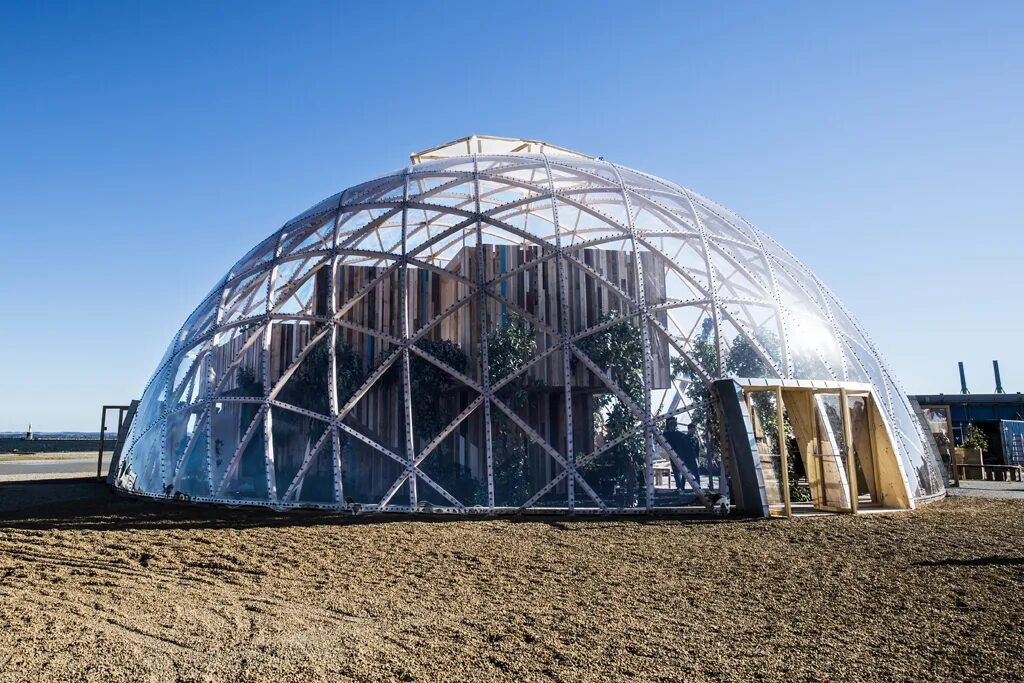 Надувной купол. Надувные конструкции. Белый дом с куполом. Купол 0. Купола главки.