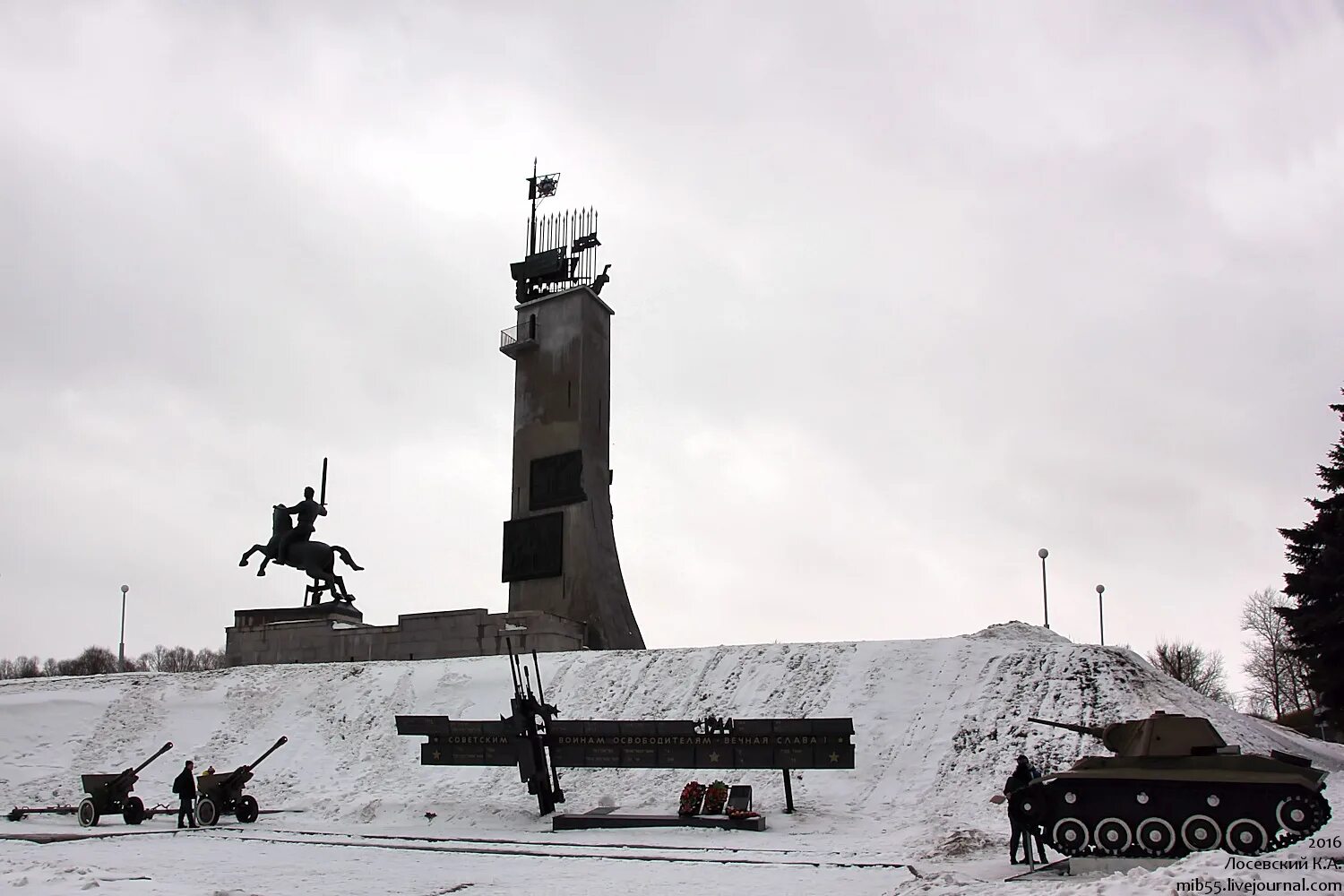 Новгородский мемориал. Новгородский мемориал. Новгородский мемориал. Монумент героям великий новгород. Вечный огонь тула.
