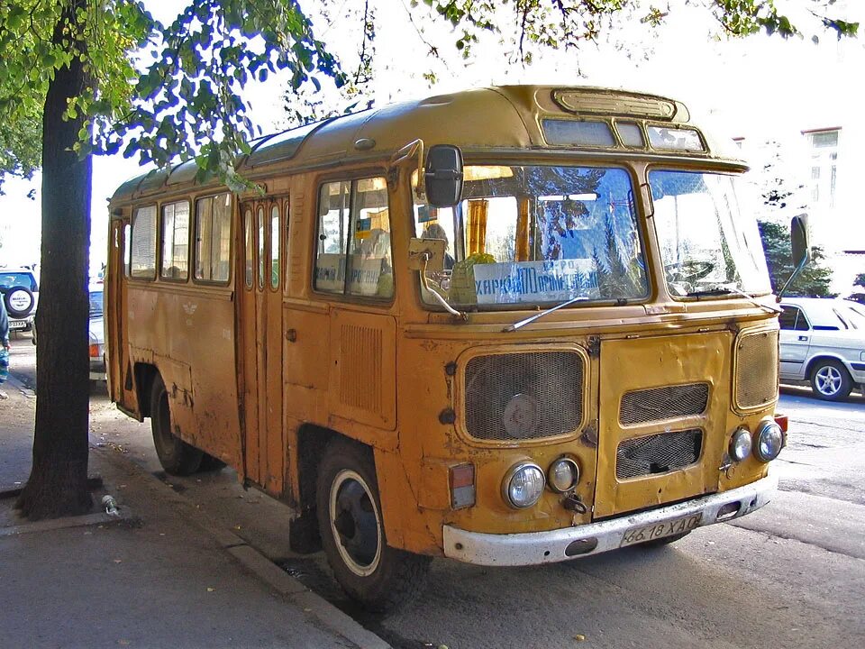 Автобусы старые дороги. Старый пазик ПАЗ-672. ПАЗ 672м. ПАЗ 672 Харьков. ПАЗ-672 автобус.
