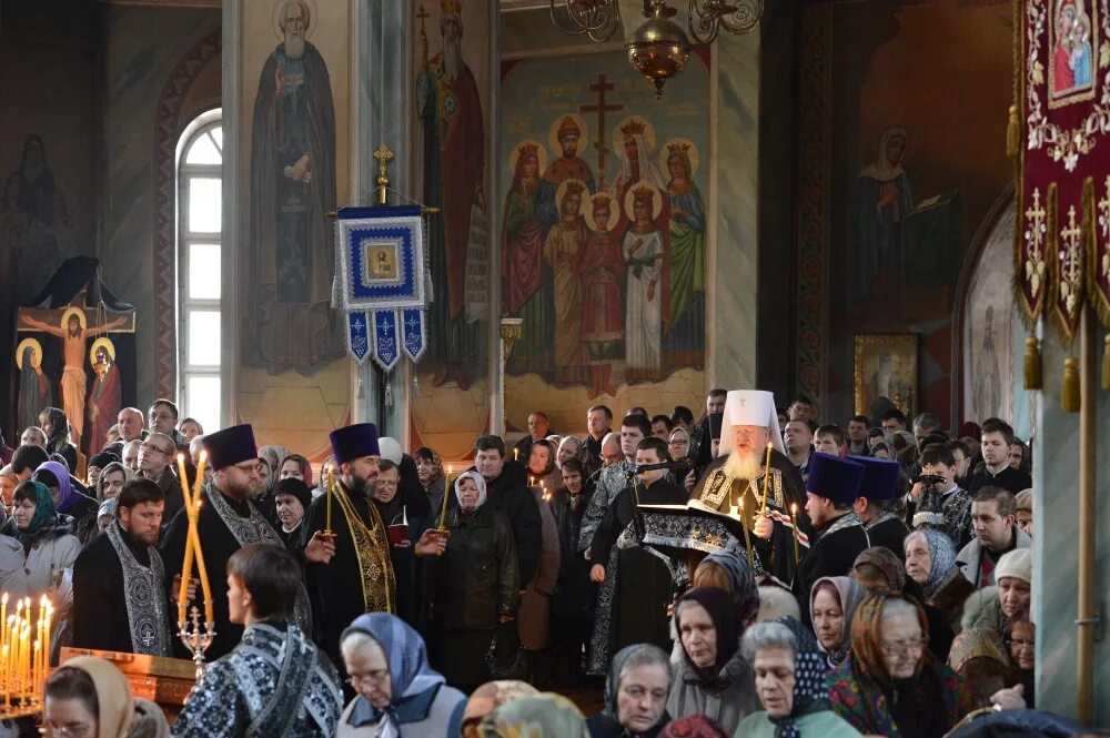 Крещение богослужение. Служба в храме свято никольского симферополь. Служба в храмах крыма. Храм симферополь богослужение. Краснокаменка крым старообрядческий храм.