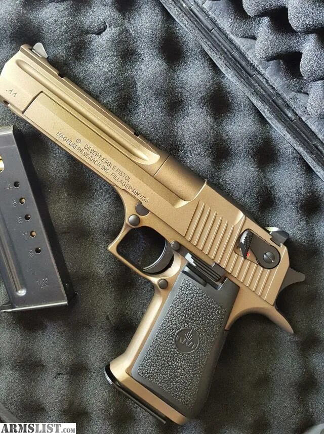 Desert eagle самозарядные пистолеты. Desert eagle 44 magnum. Desert eagle 50 ae. Desert eagle 357 magnum. Desert eagle 338.