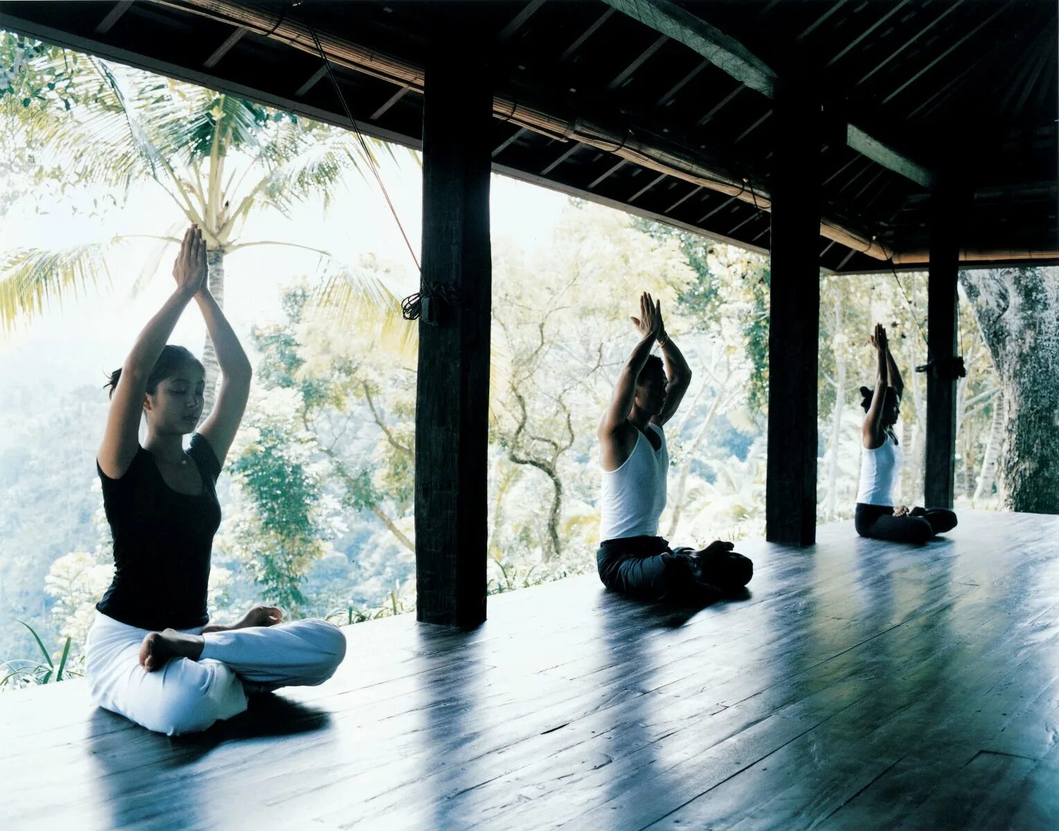 Убуд Бали медитации. Бали Комо Шамбала. Йога ретрит на Бали. Бали ретрит Эстетика. Место для медитации
