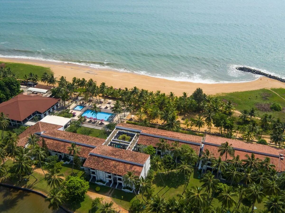 Ahungalla шри ланка 5. Отель Avani Kalutara Resort. Калутара Шри Ланка. Avani Kalutara Шри Ланка. Avani Kalutara Resort 4 Шри-Ланка.