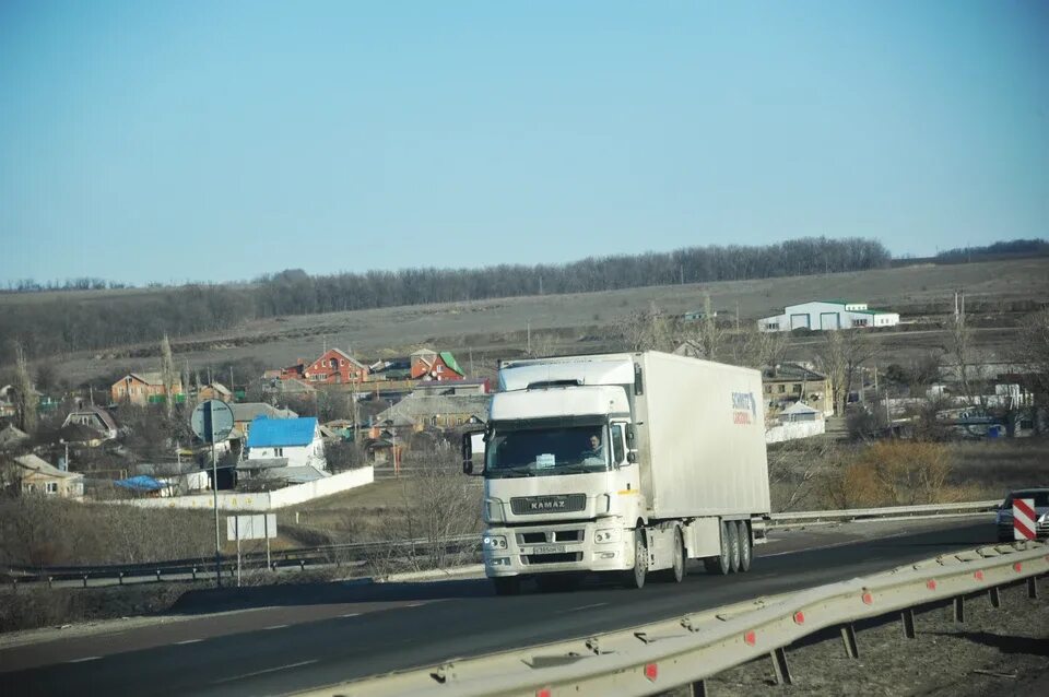 Фуры ростов. Угон фуры. угнали фуру. дон донецк трасса.