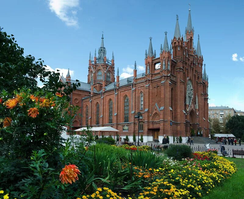 Храм Непорочного зачатия Девы Марии в Москве.