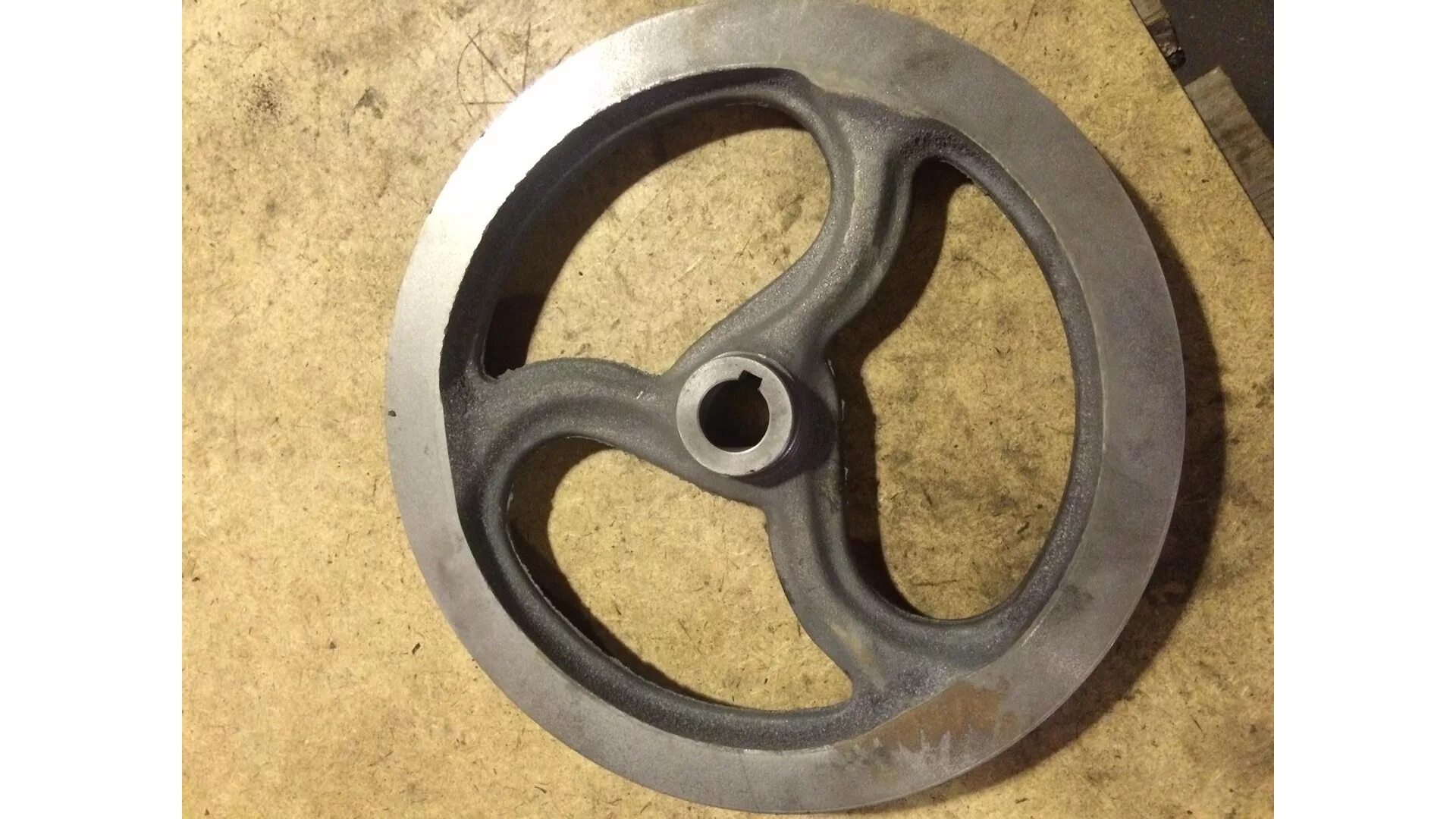 Шкив d20 мм ведущий 2-х ручейковый. Шкив для косилки роторной (под шпонку). Шкив на гидронасос под шпонку 16 мм. Шкив для мотоблока 25мм под ремень профиль б. Шкив электродвигателя н3121.