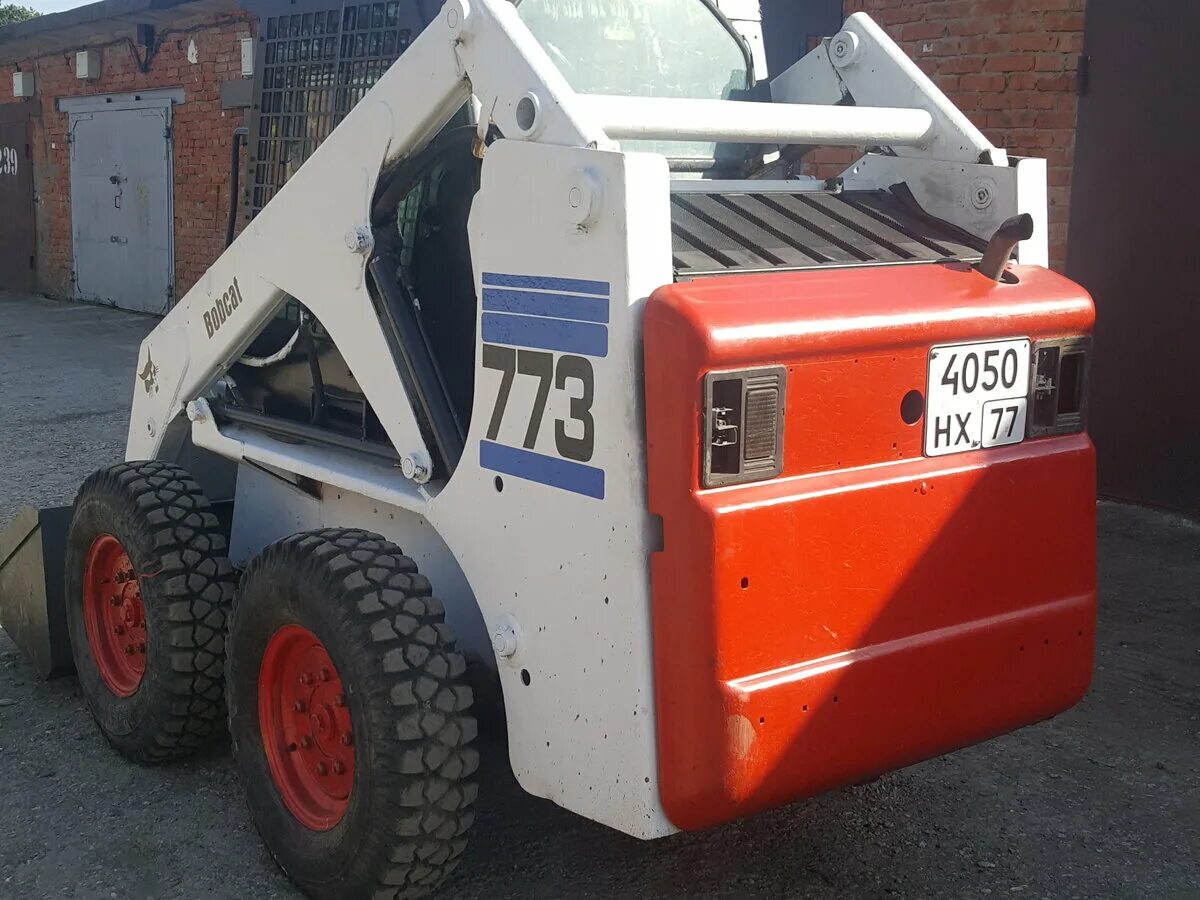 Bobcat купить bobcat pro. Бобкэт 773. Мини погрузчик Bobcat 773. Бобкэт 175. Бобкэт 770.